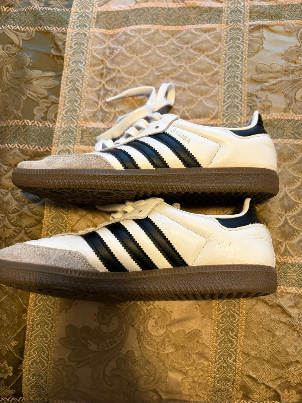 adidas iconic samba